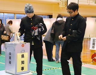 ＜佐賀県知事選＞投票率、過去最低35.26％