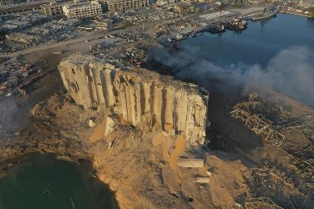 爆発 事故 レバノン
