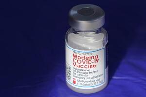 　モデルナ製の新型コロナウイルスワクチン＝３月、米ワシントン州（ＡＰ＝共同）