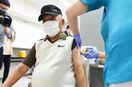 ＜コロナ ワクチン＞佐賀県内で集団接種開始　「痛み感じる…